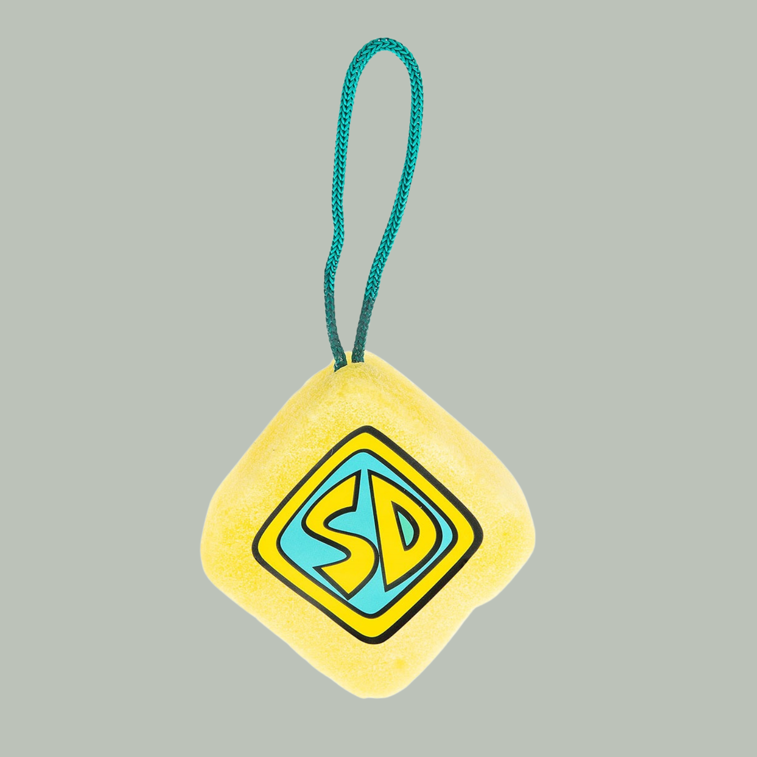 MAD BEAUTY Scooby-Doo Körperschwamm mit Seife, mit Passionsfrucht-Duft, hängender Badeschwamm, zum Entspannen und Zurücksetzen, tolles Geschenk, wiederverwendbar