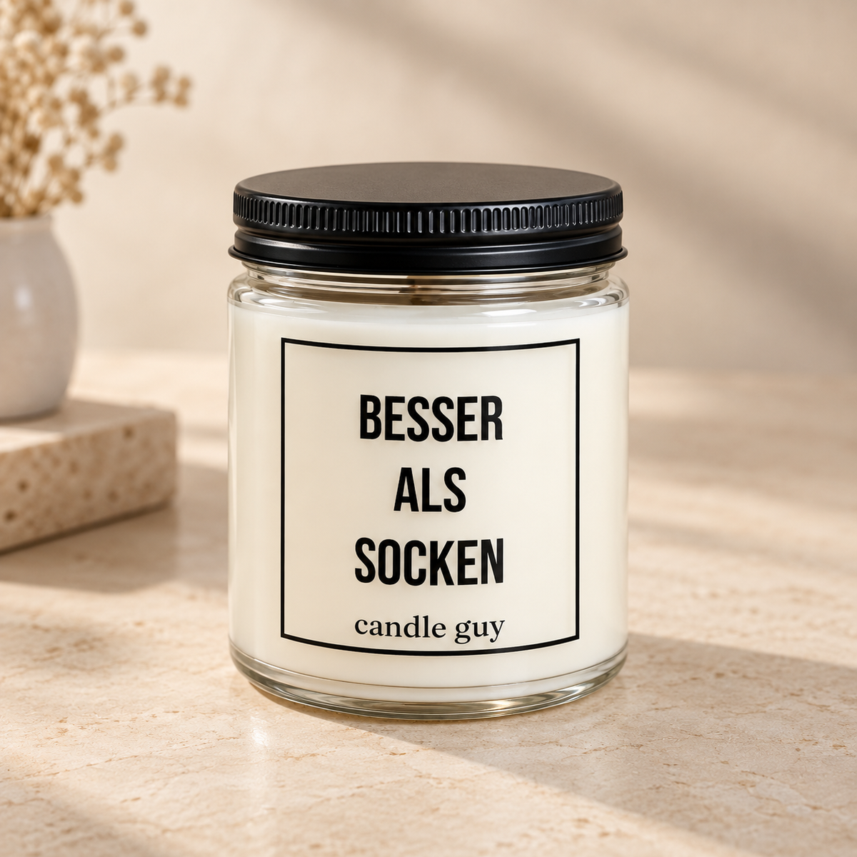 Kerze mit Spruch | Besser als Socken | Farbe Weiß