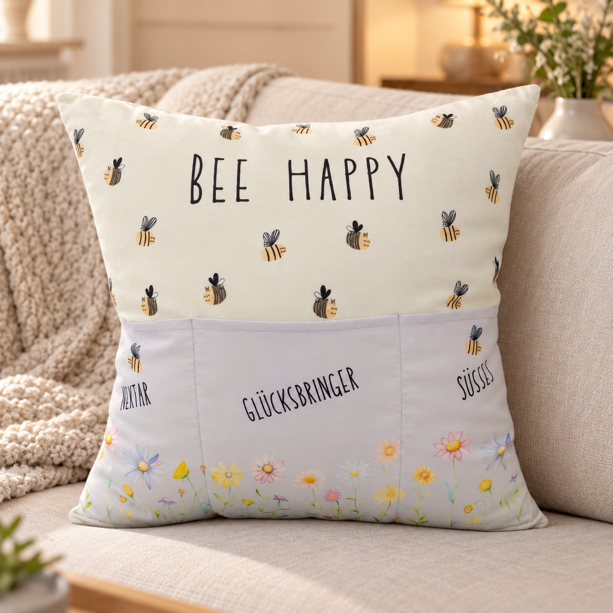 Dekokissen „Bee Happy“ mit praktischen Taschen