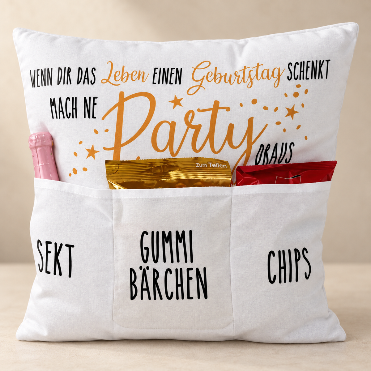 Partykissen zum Geburtstag mit praktischen Taschen