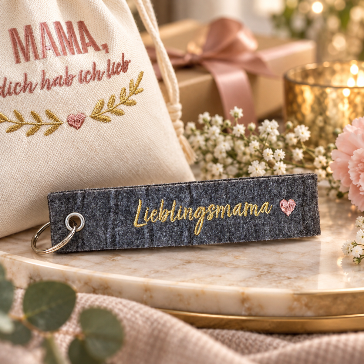 Geschenkset für Mama  „Lieblingsmama“ Schlüsselanhänger mit Säckchen