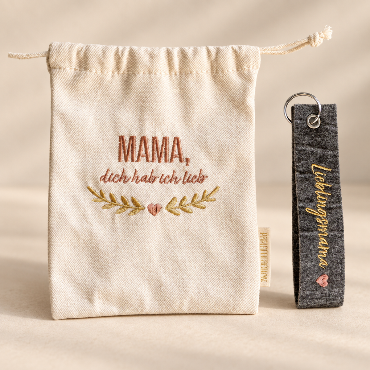 Geschenkset für Mama  „Lieblingsmama“ Schlüsselanhänger mit Säckchen