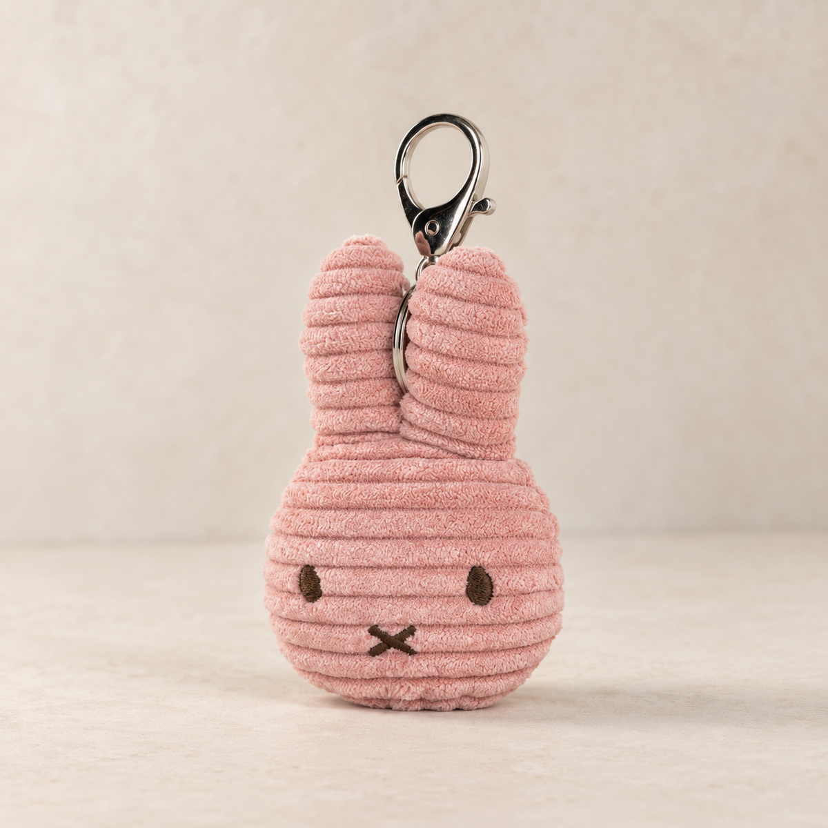 DUSTY ROSE Miffy Flat Keychain ECO Corduroy 10 cm – Schlüsselanhänger von Bon Ton Toys