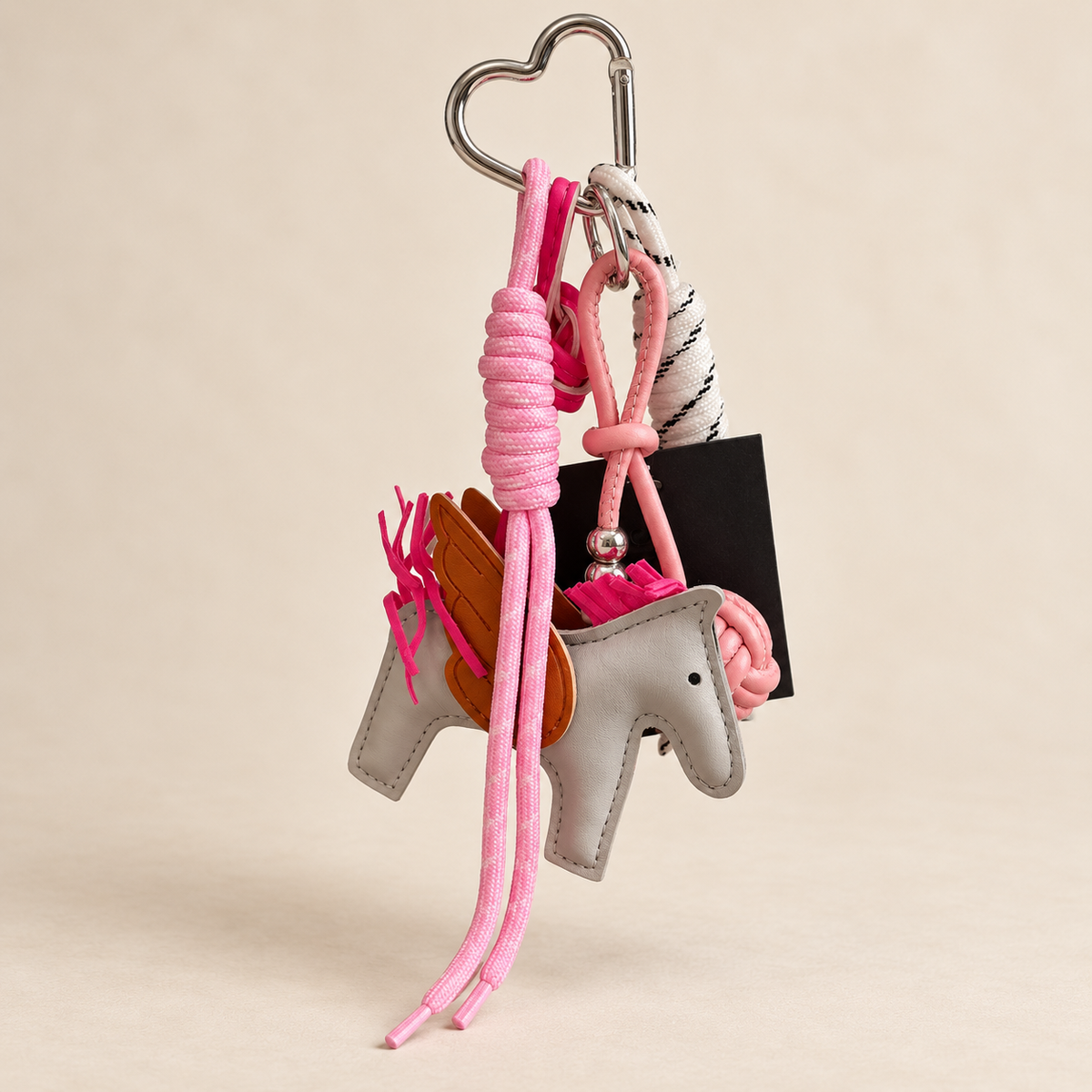 Schlüsselanhänger mit Pferde-Anhänger Grau/Pink