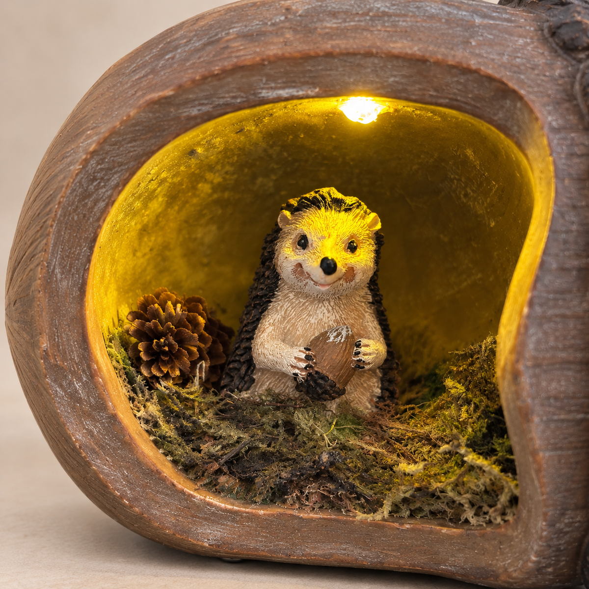 LED-Dekofigur „Igel in Eichel“  beleuchtete Herbstdekoration