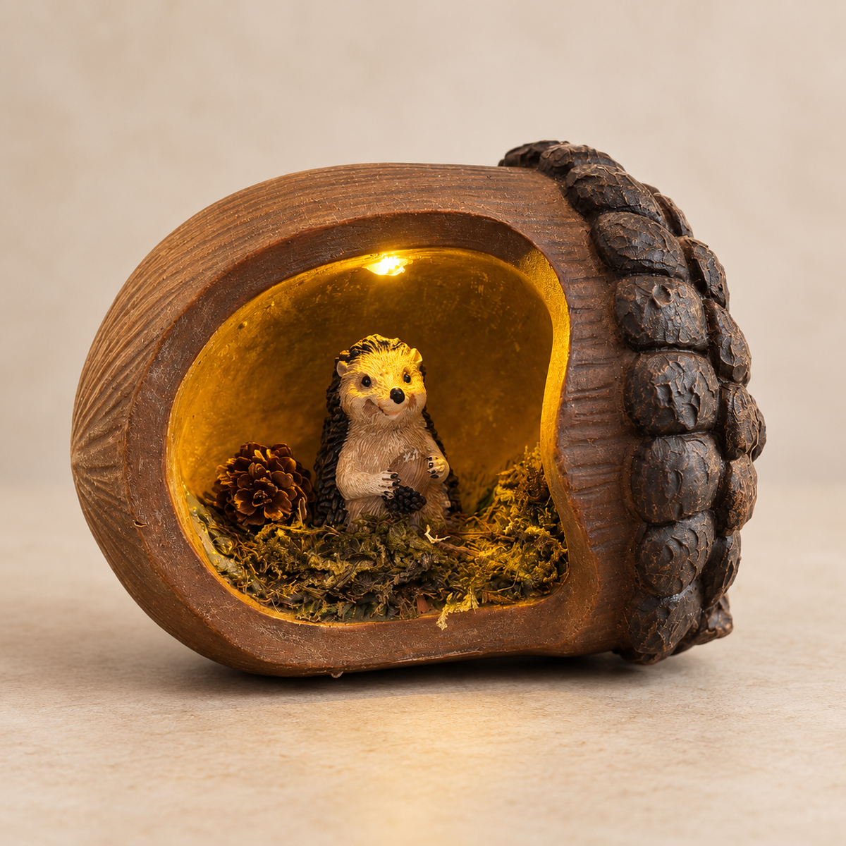 LED-Dekofigur „Igel in Eichel“  beleuchtete Herbstdekoration